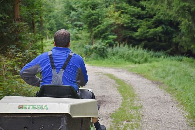 Utiliser le tracteur tondeuse McCulloch crossmower, le meilleur de sa gamme